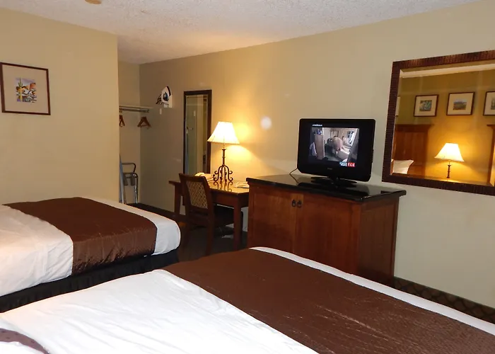 A Victory & - North Hotel